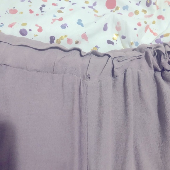 Lilac Elastic High-waist Shorts - Picture 2 of 5